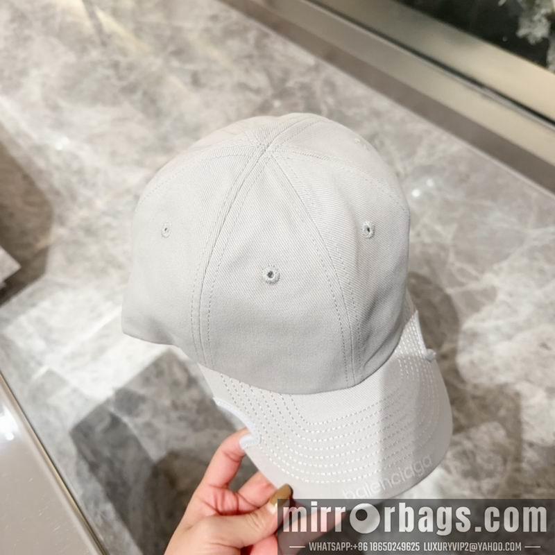 Balenciaga Hat dx55