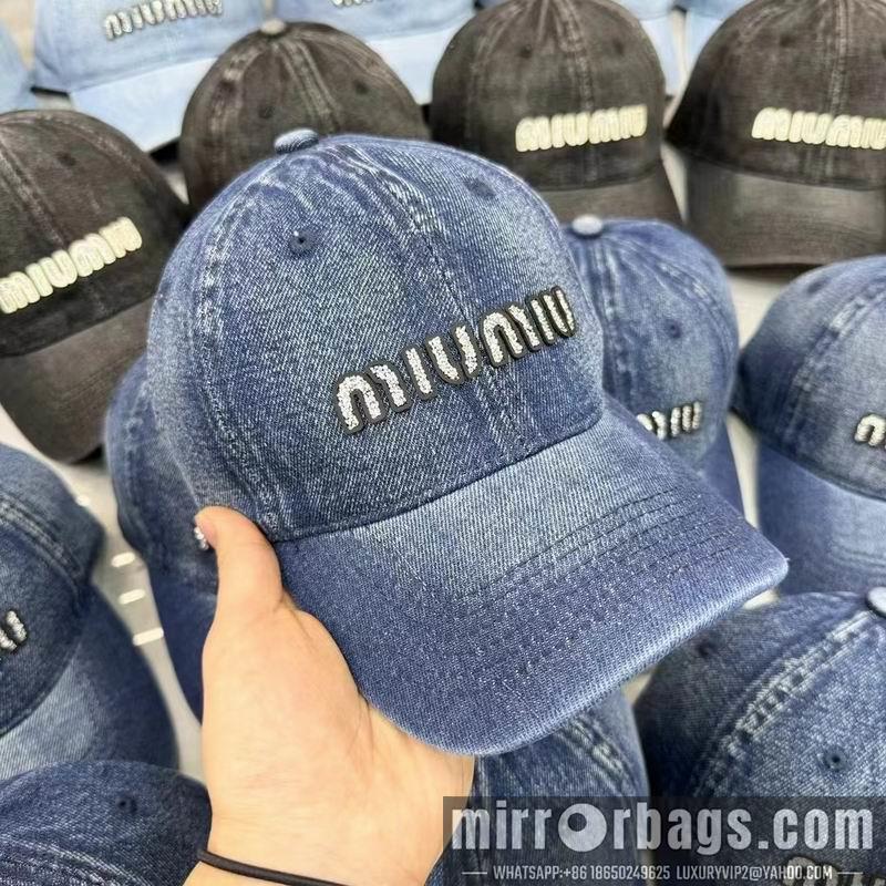 Miumiu Hat dx23