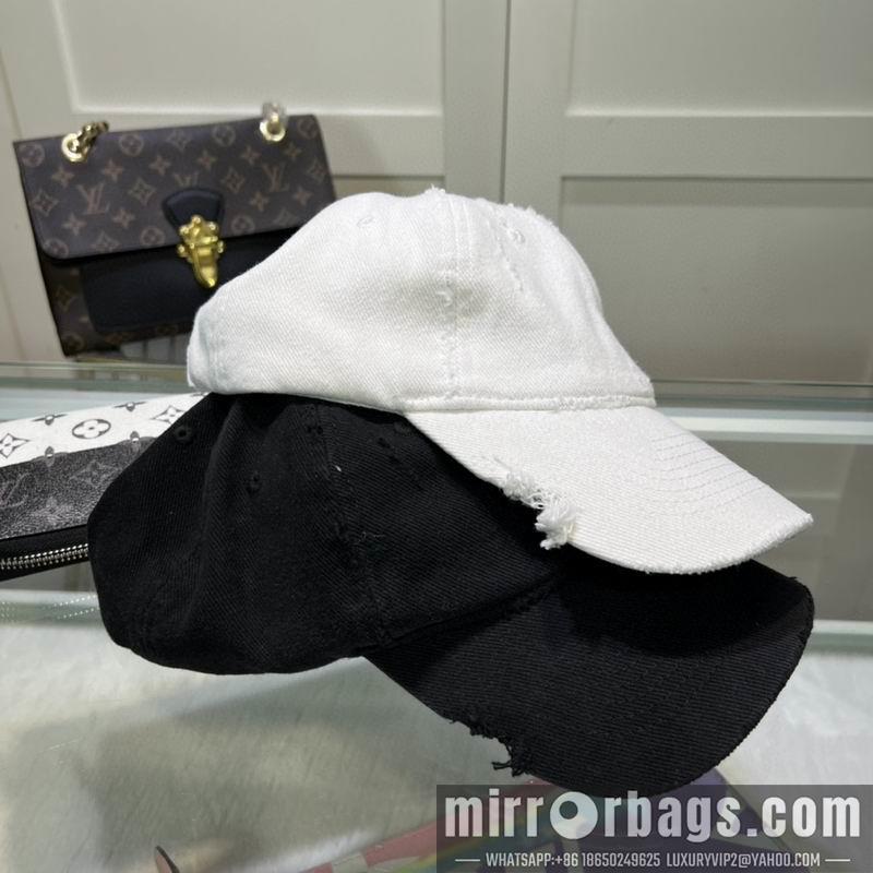 Balenciaga Hat dx63