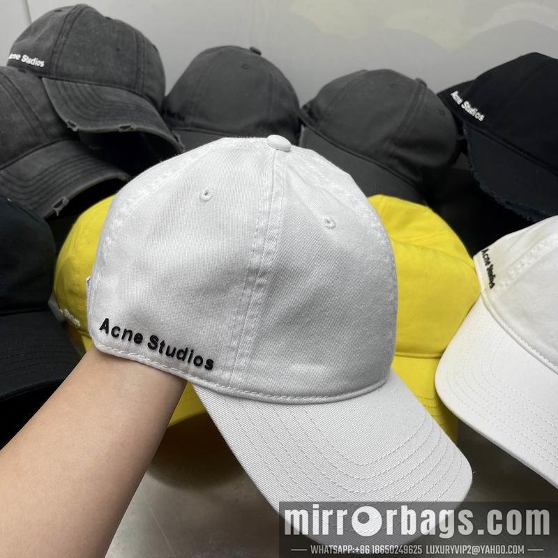 Acne Hat dx19