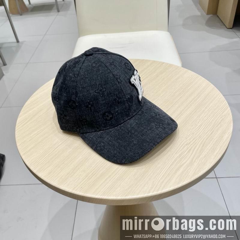 LV Hat 041404