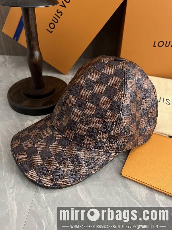 LV Hat dx28