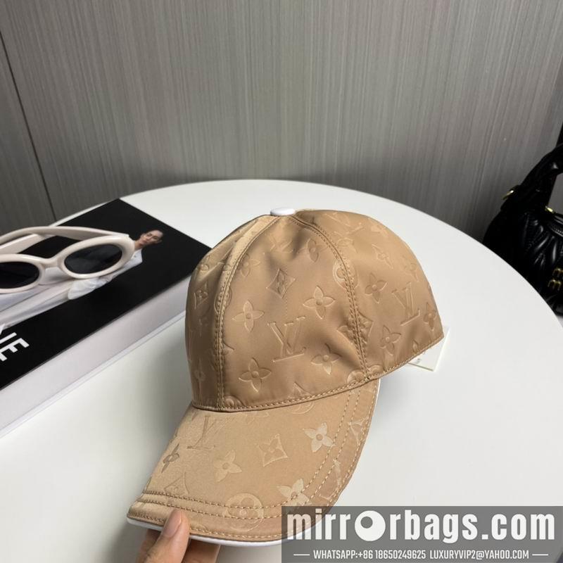 LV Hat dx44