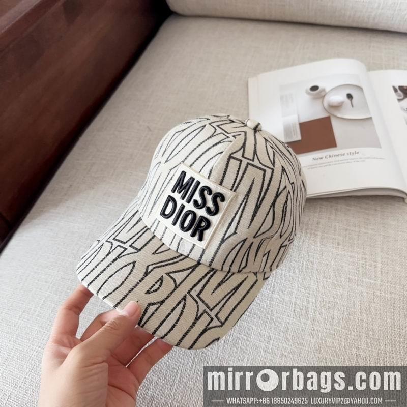 Dior Hat dx69