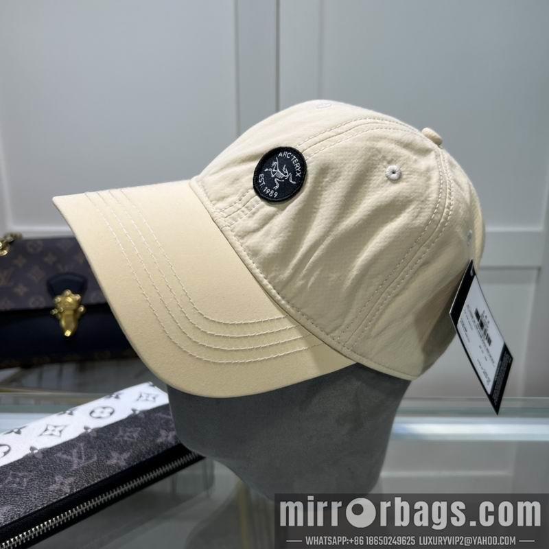 Arcteryx Hat dx09