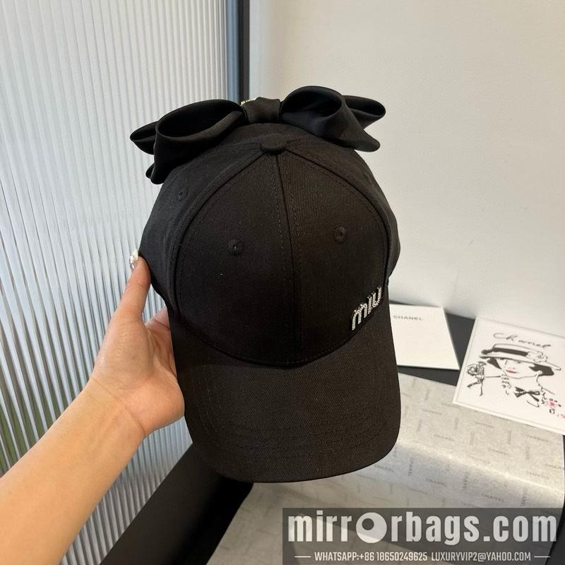 Miumiu Hat dx06