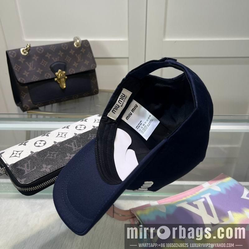 Miumiu Hat dx42