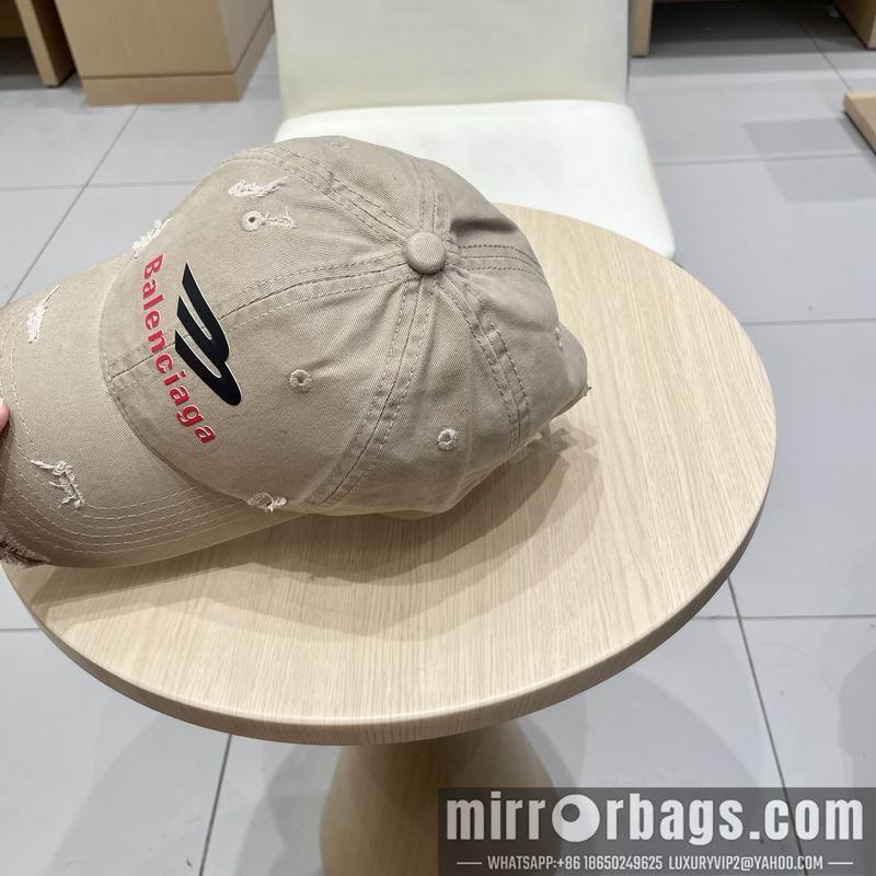 Balenciaga Hat 041402
