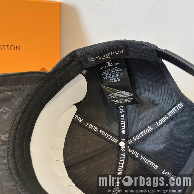 LV Hat dx67