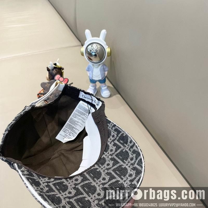 Dior Hat 081002