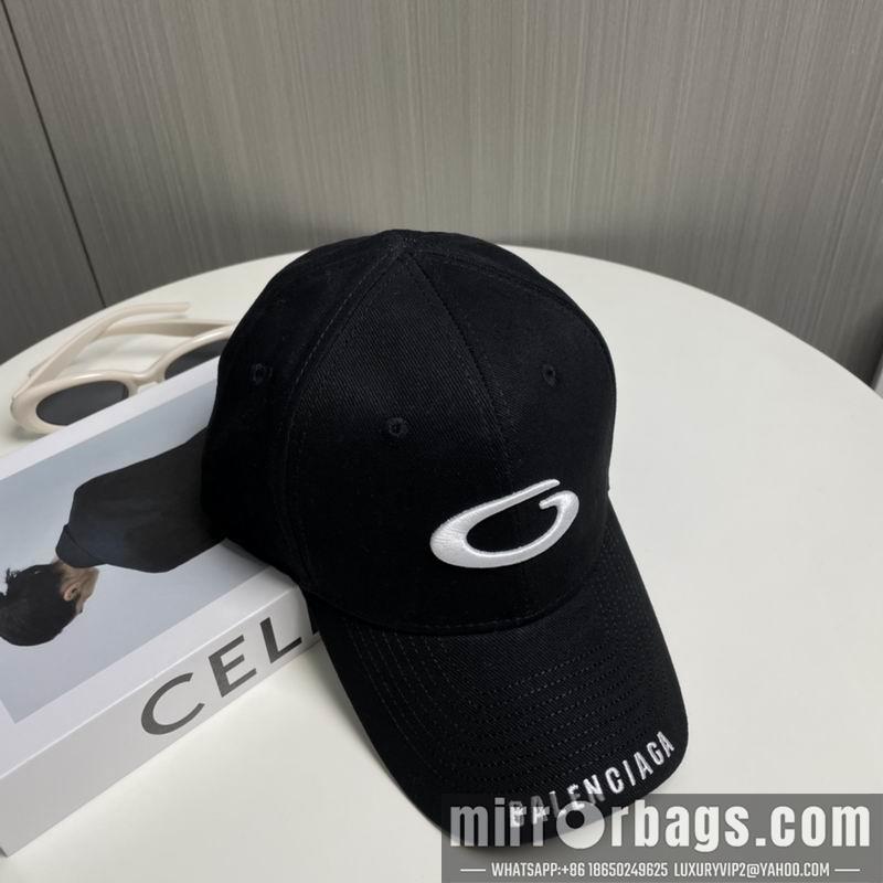 Balenciaga Hat dx121