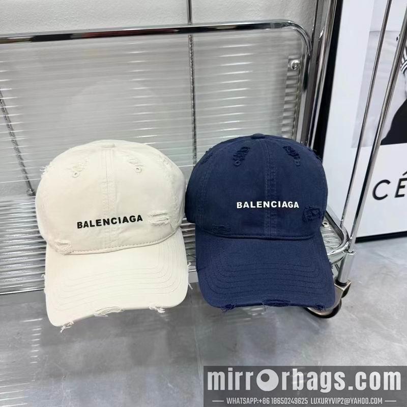 Balenciaga Hat dx38