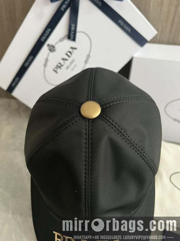 Prada Hat dx47