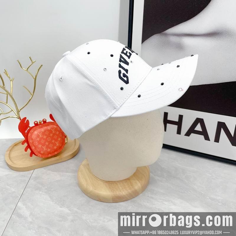 Givenchy Hat dx09
