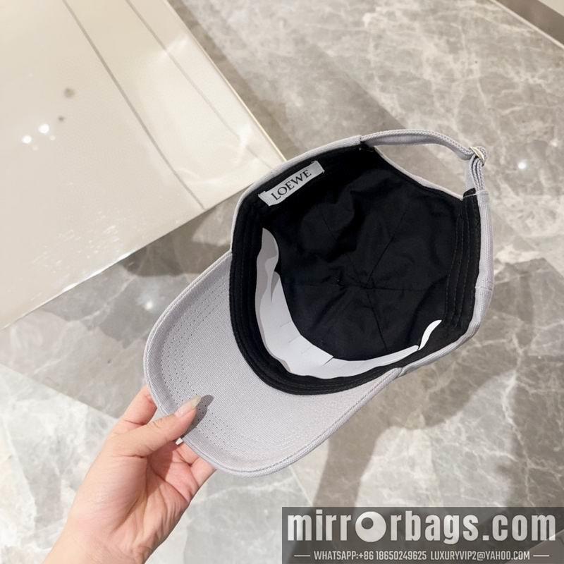 Loewe Hat dx44