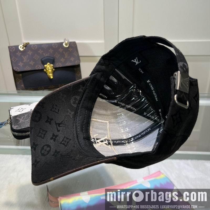 LV Hat dx23