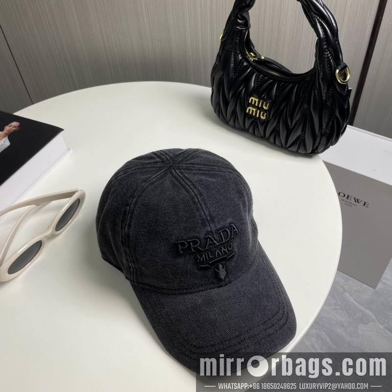 Prada Hat dx37