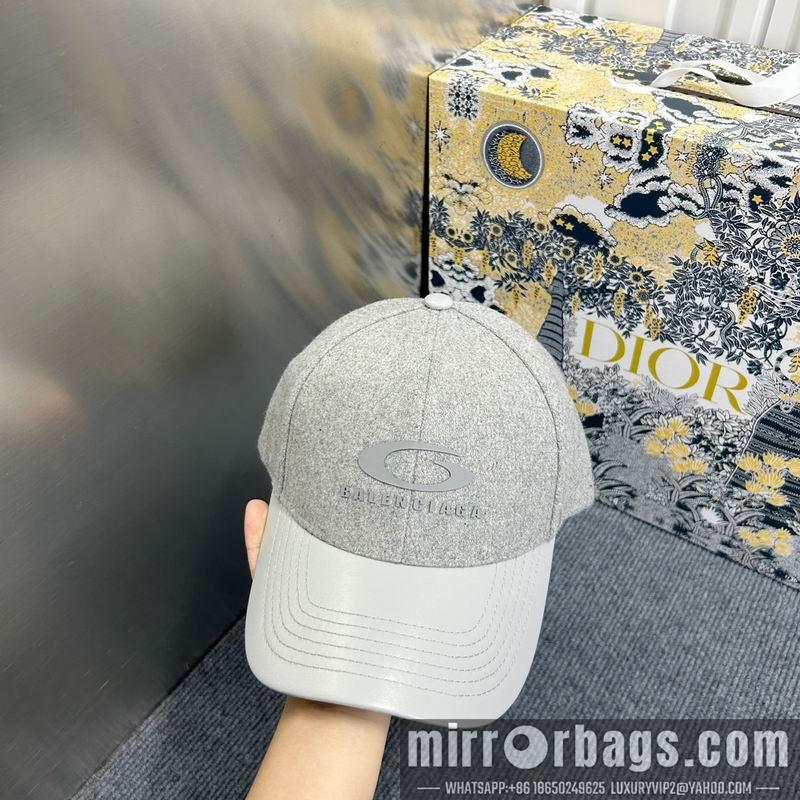 Balenciaga Hat dx89