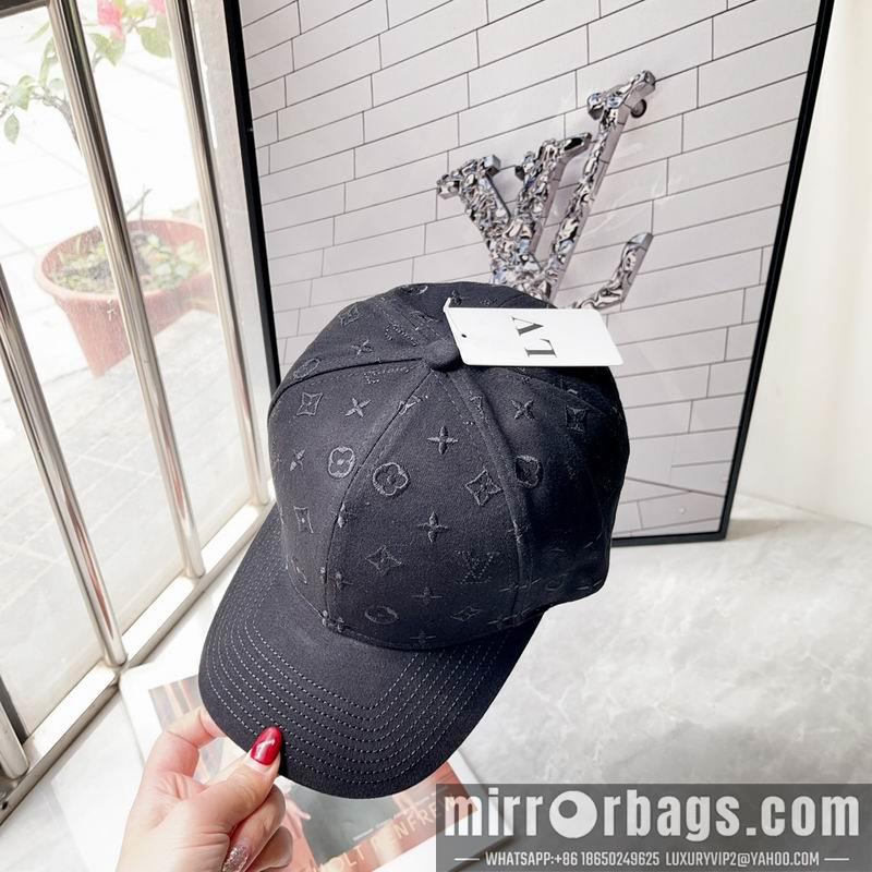 LV Hat 050703