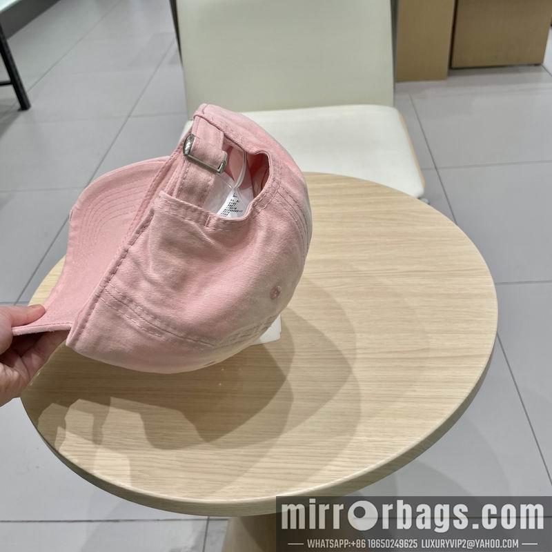 LV Hat 041405