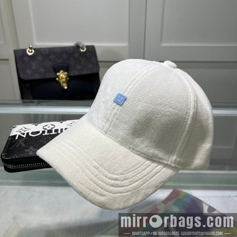 Ance Hat 122801