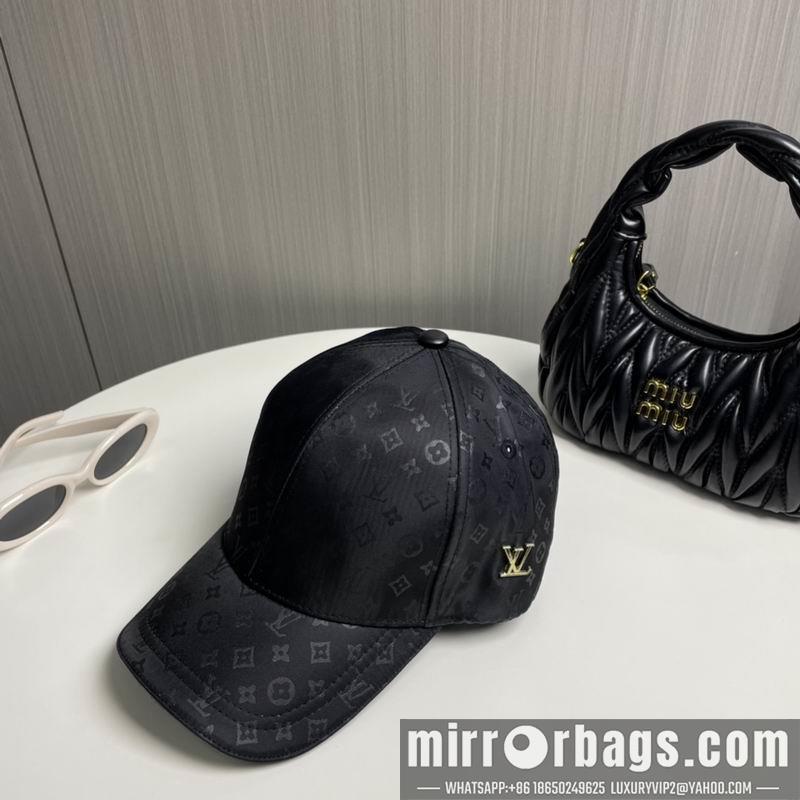LV Hat 081802