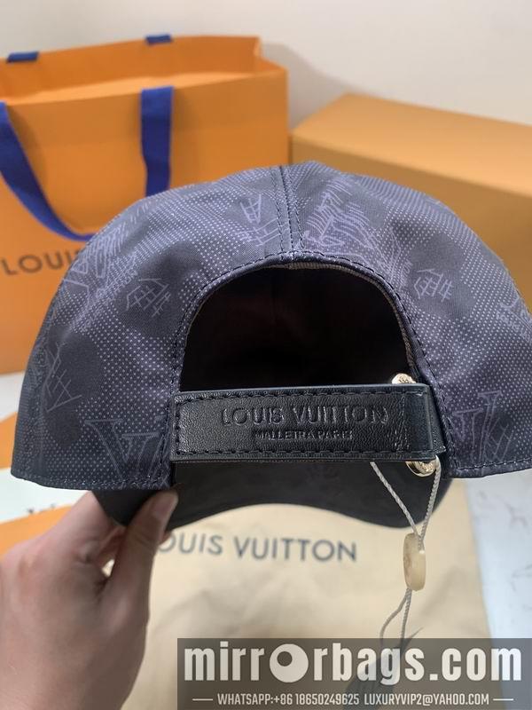 LV Hat dx43