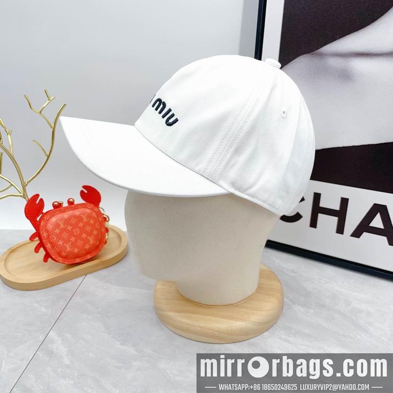 Miumiu Hat dx01