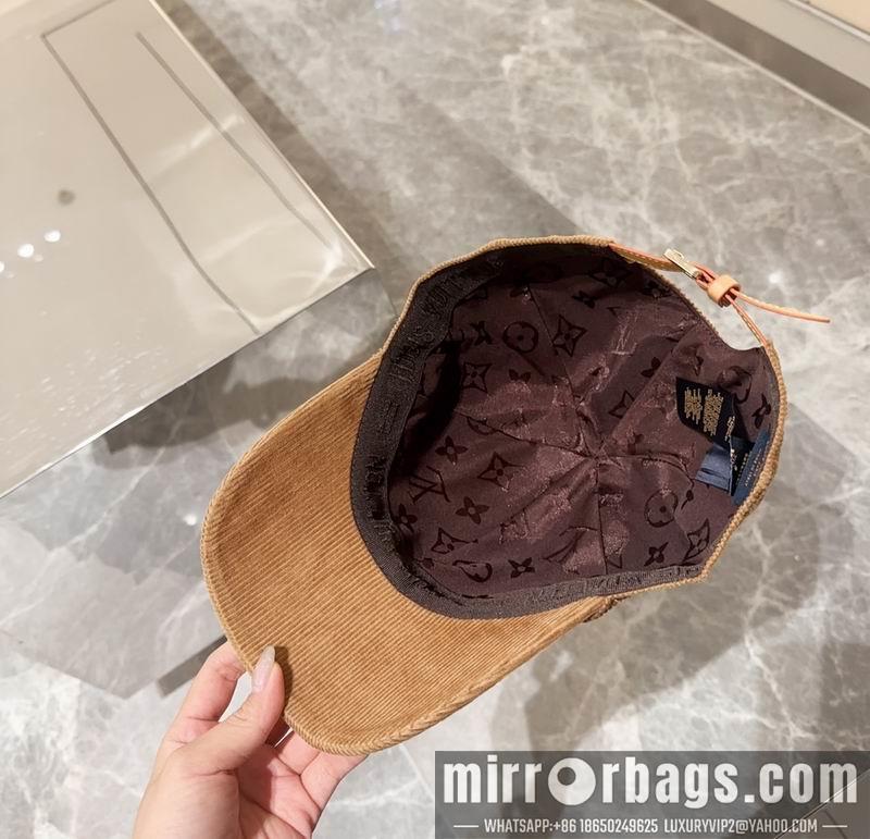 LV Hat 082603