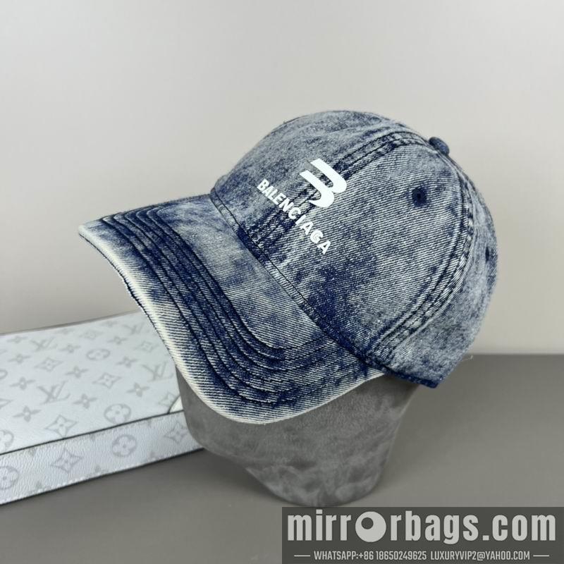 Balenciaga Hat dx29