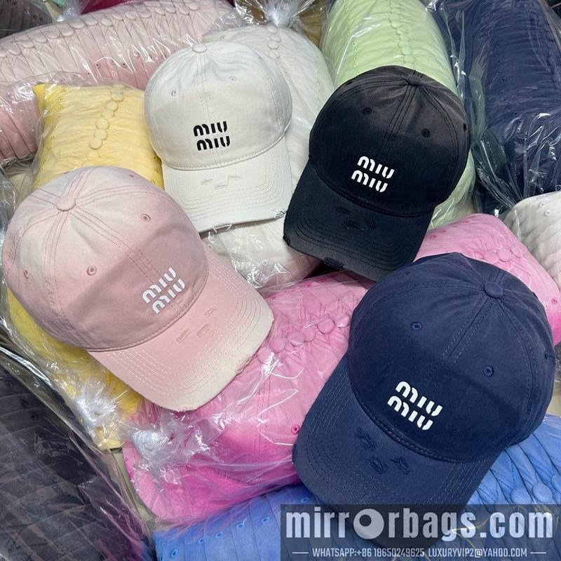 Miumiu Hat dx39