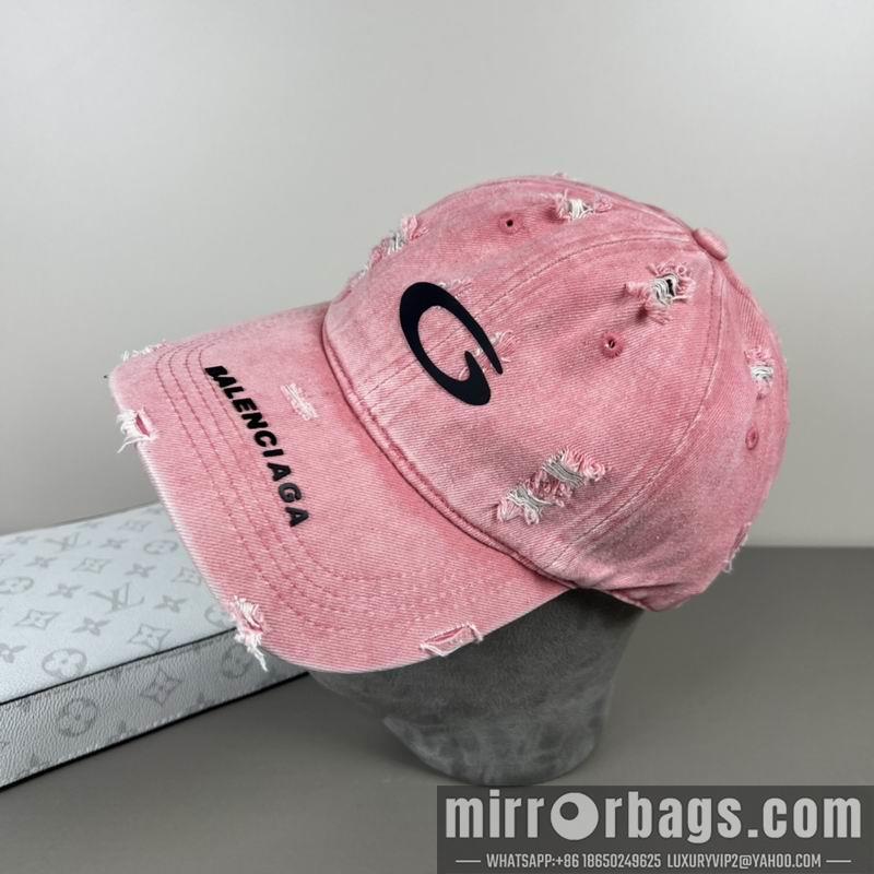 Balenciaga Hat dx30