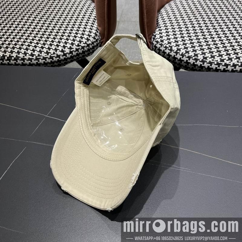 LV Hat 020801