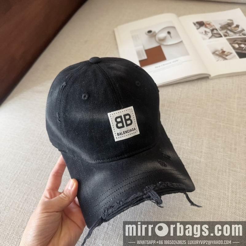 Balenciaga Hat 010902