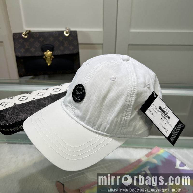 Arcteryx Hat dx09
