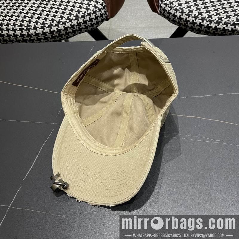 LV Hat 040206