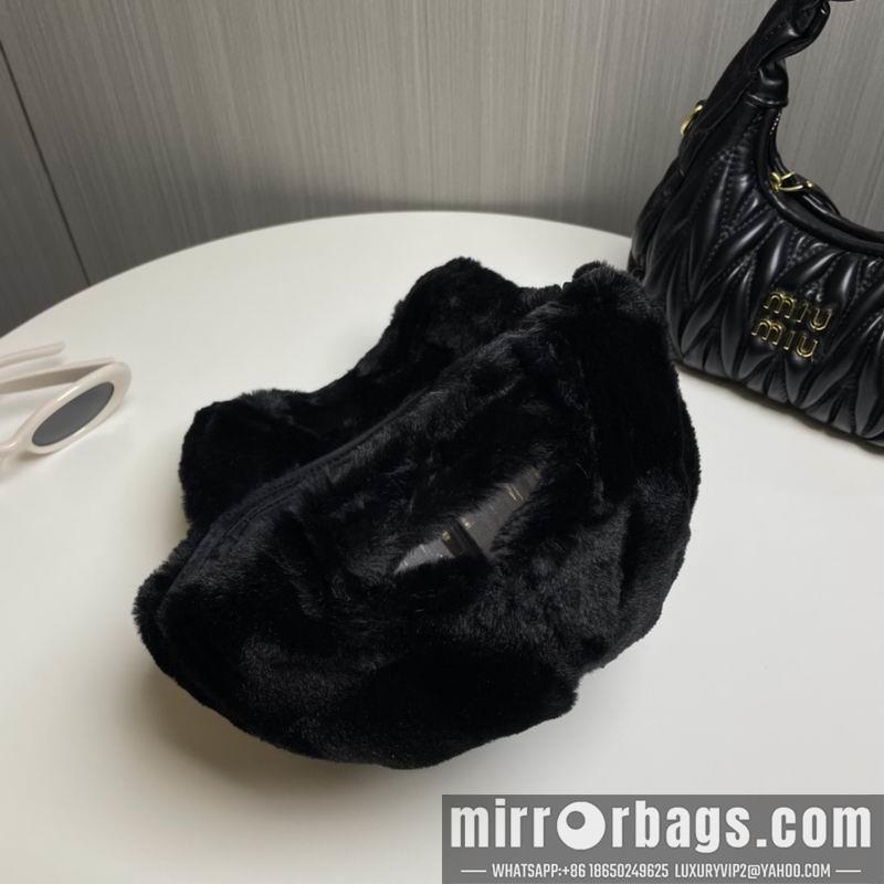 Prada Hat dx56