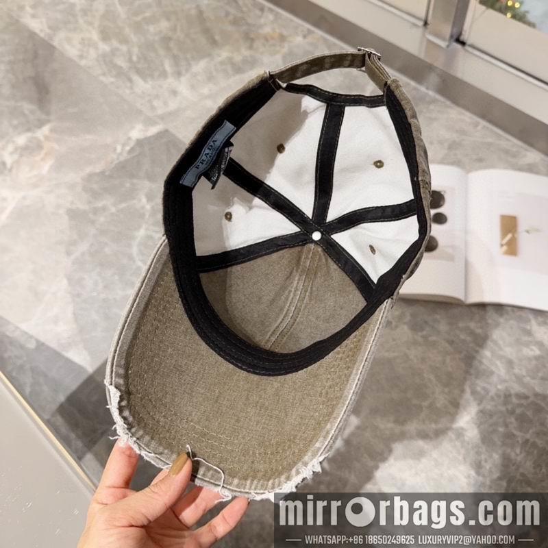 Prada Hat dx22