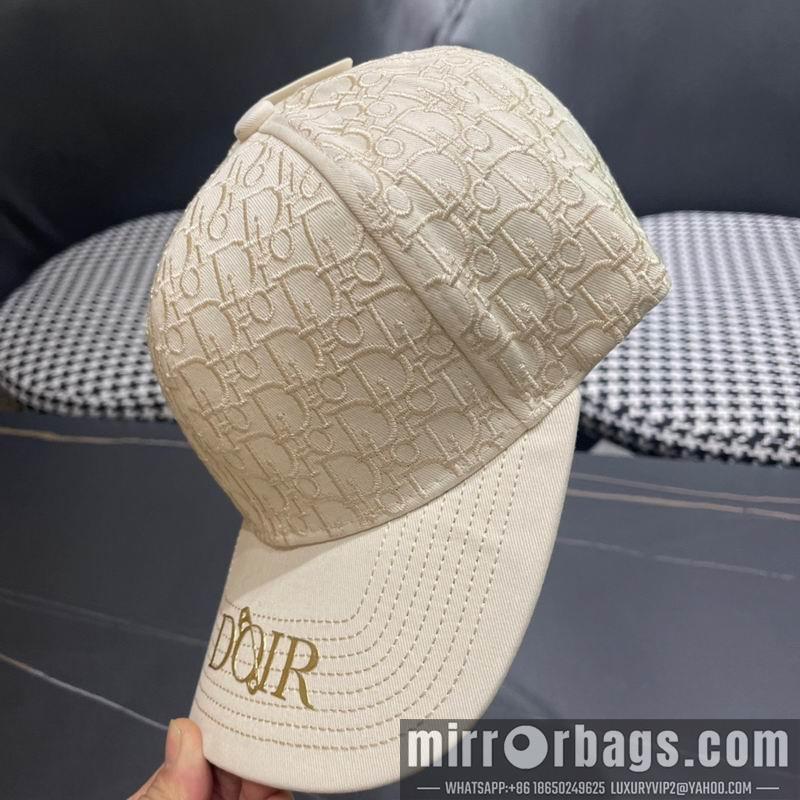 Dior Hat 083003