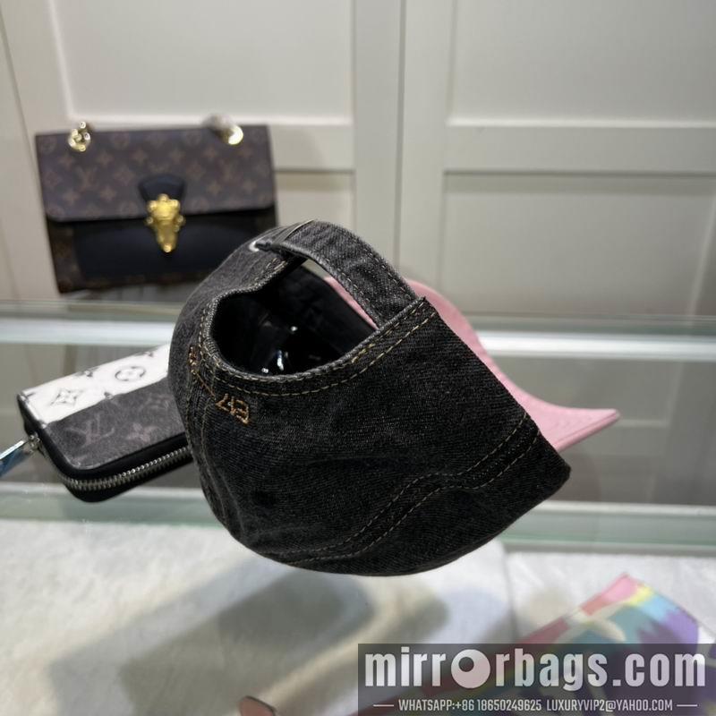 Emis Hat 071301