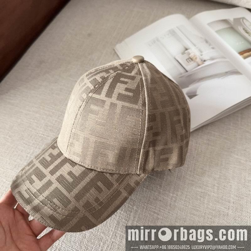 Fendi Hat dx69