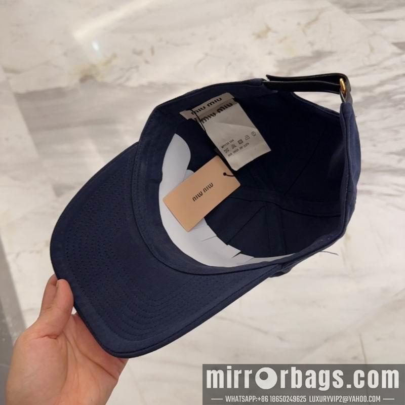 Miumiu Hat dx35