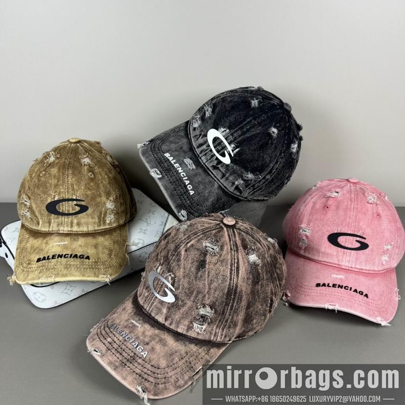 Balenciaga Hat dx30