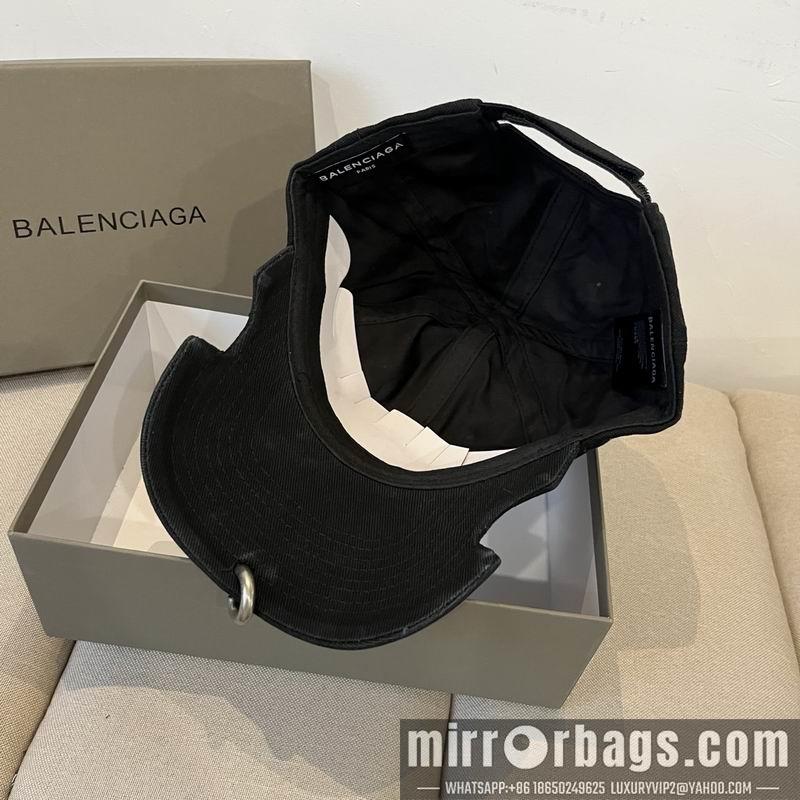 Balenciaga Hat dx59