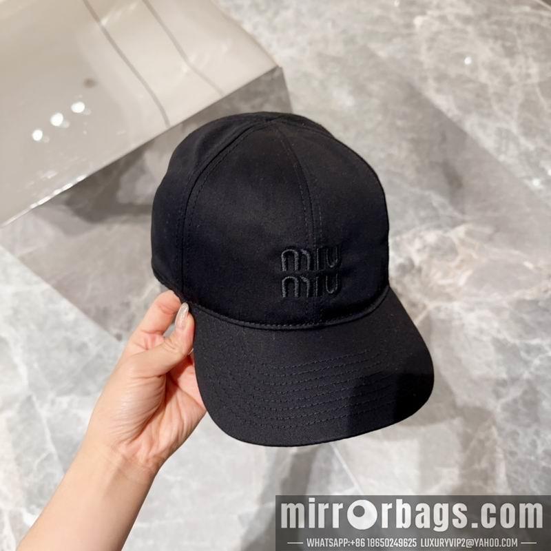 Miumiu Hat 050704