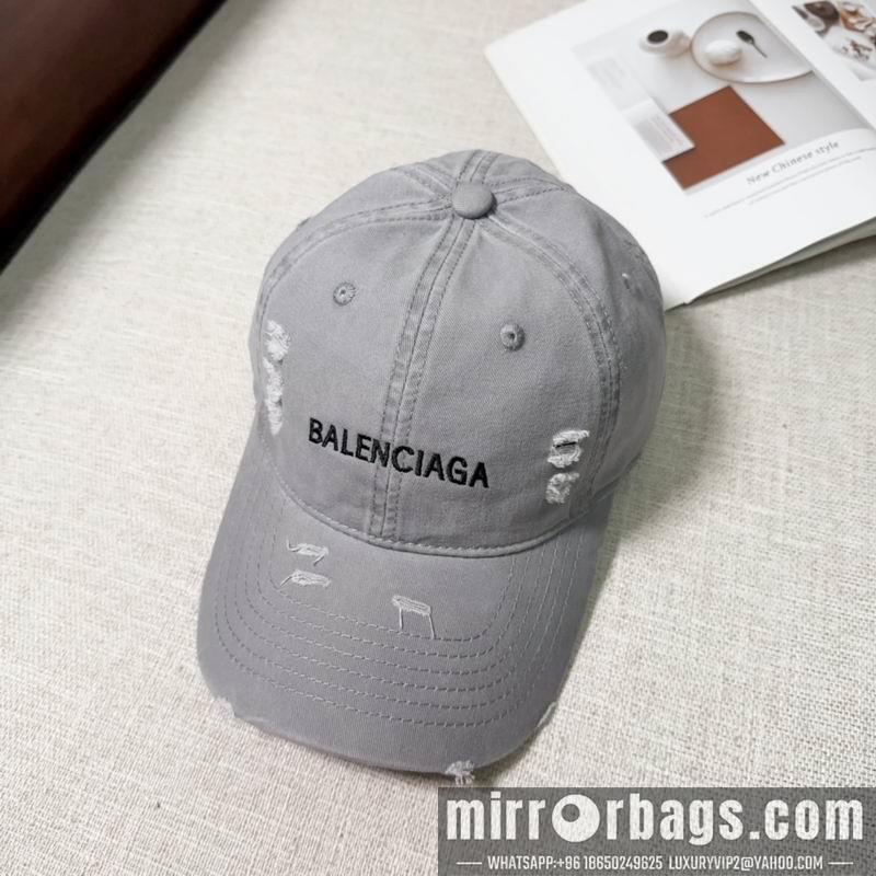 Balenciaga Hat dx115