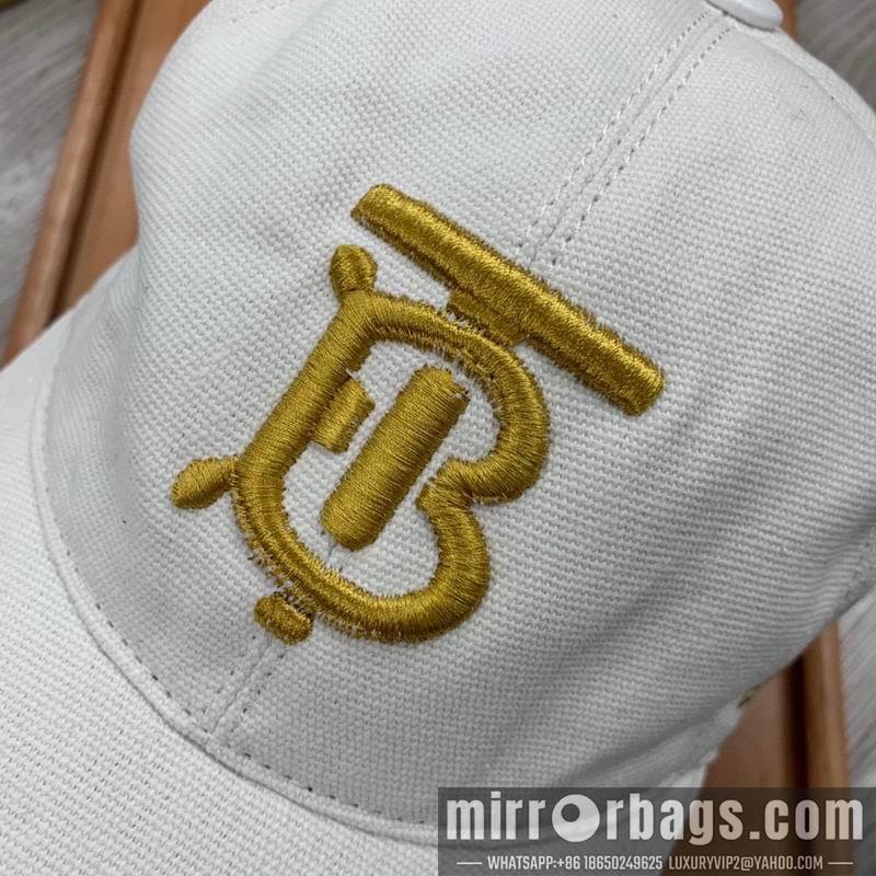 Burberry Hat31