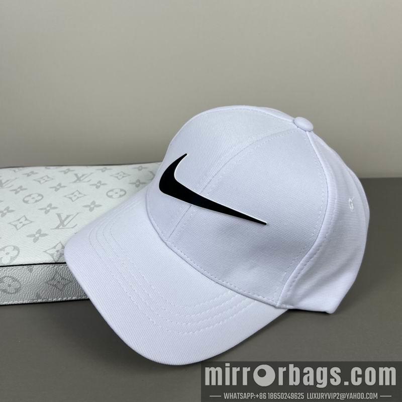 Nike Hat dx13