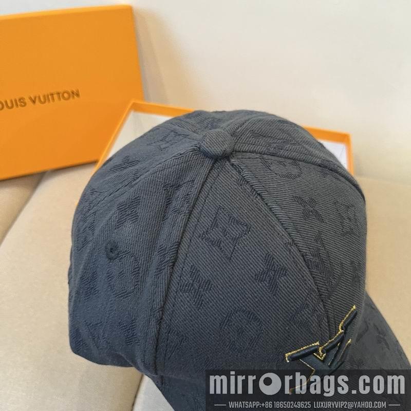 LV Hat dx31