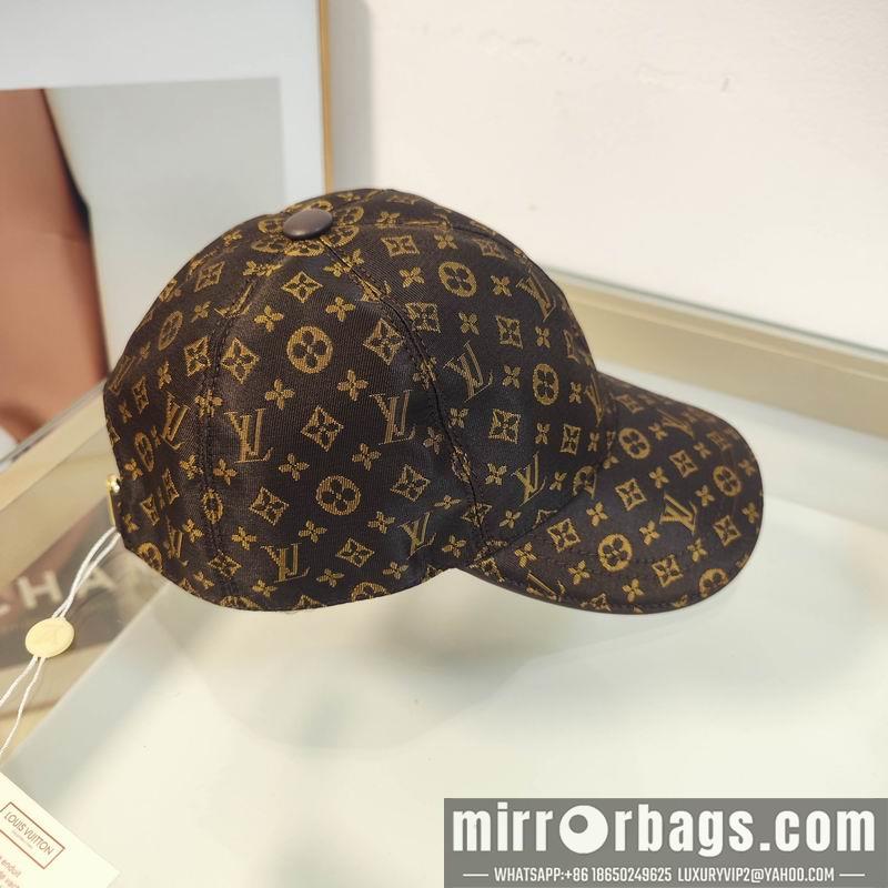 LV Hat dx139